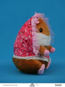 عروسک موش خرماییA ferret doll