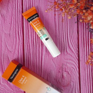 ژل ضد جوش نوتروژینا