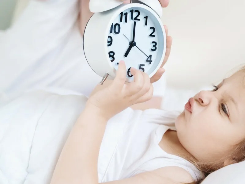 چه مدت زمان خواب برای افراد در سنین مختلف کافی است؟