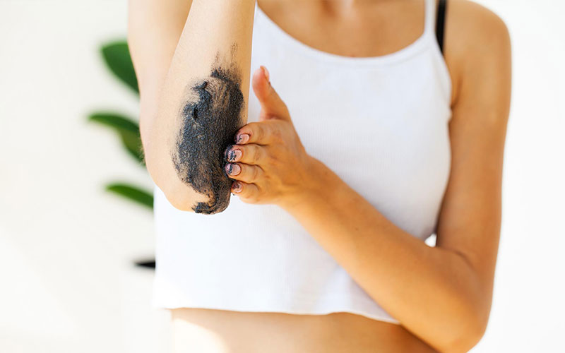 زغال فعال برای پوست