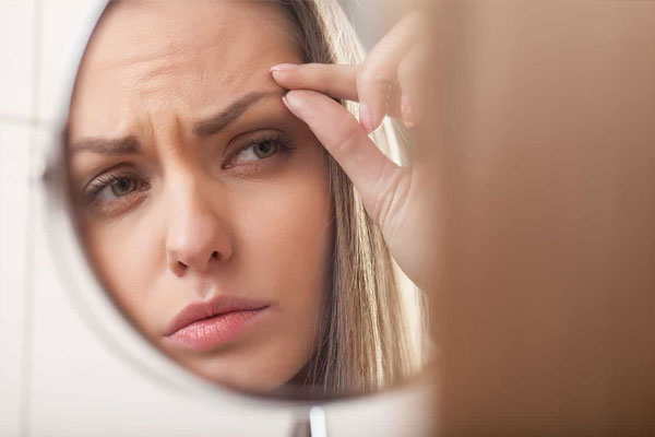 تاثیر استرس روی ریزش ابرو