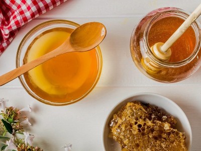 خواص عسل طبیعی برای بدن