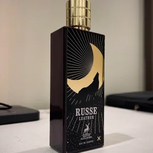 عطر و ادکلن زنانه و مردانه روس لدر برند میسون الحمبرا  (  MAISON ALHAMBRA  - RUSSE LEATHER   )