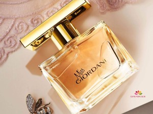 عطر و ادکلن زنانه میس جوردانی برند اریفلیم  (  ORIFLAME  -    MISS GIORDANI    )