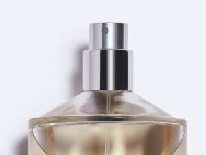 عطر و ادکلن مردانه وود استریت برند زارا  (  ZARA   -  WO/02 WOOD STREET   )