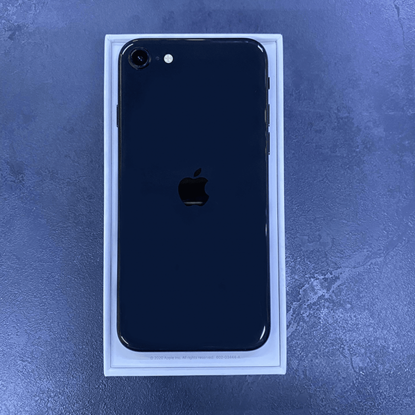 آیفون SE2020ظرفیت 128گیگابایت  - مشکی - کارکرده