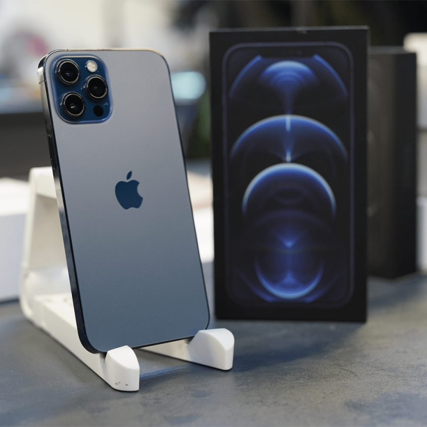 آیفون 12 پرو مکس ظرفیت 256 گیگابایت - آبی  - کارکرده