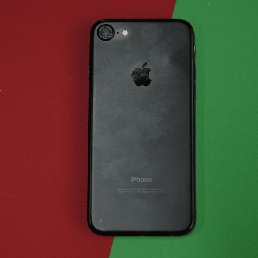 آیفون 7 ظرفیت 32 گیگابایت - مشکی  - کارکرد