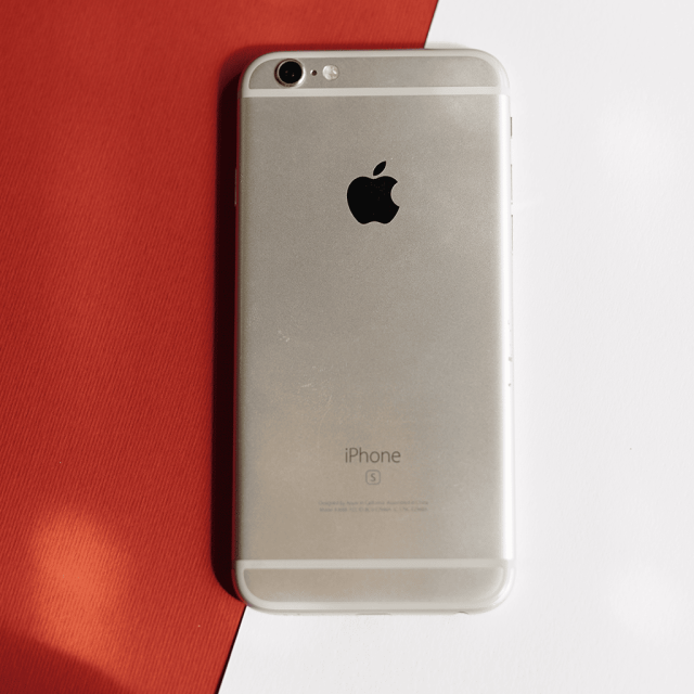 آیفون 6S  - ظرفیت 64 گیگابایت - سفید  - کارکرده