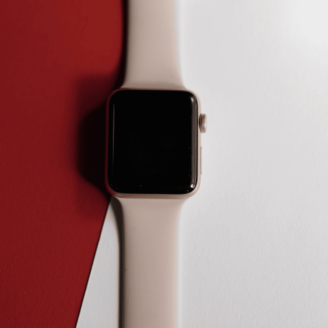 اپل واچ سری 3 - 42 میلی متر  - گلد - کارکرده