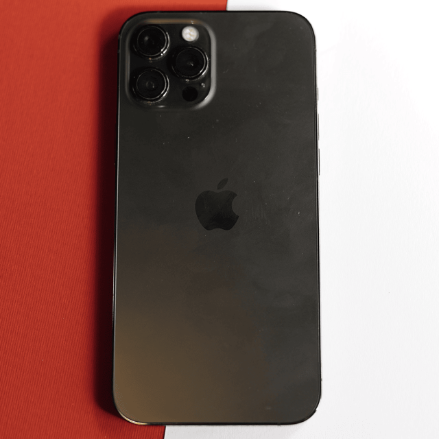 آیفون 12pro max  - ظرفیت 256 گیگابایت - خاکستری  - کارکرده