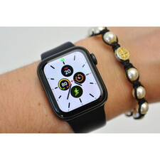 ساعت هوشمند اپل واچ سری 5 مدل 44m Space  Aluminum Case  Sport Band