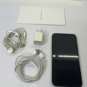 آیفون x ظرفیت 64 گیگابایت  - سفید - کارکرده