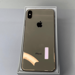 آیفون xs ظرفیت 256 گیگابایت - گلد - کارکرده