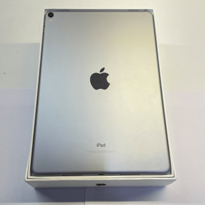 آیپد پرو 10.5 اینچی - 64 گیگابایت - wifi 2017 - مشکی - کارکرده