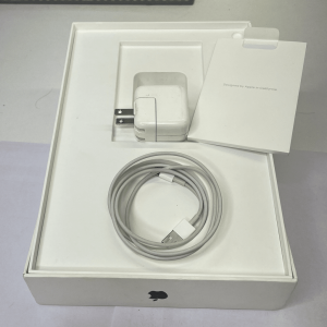 آیپد پرو 10.5 اینچی - 64 گیگابایت - wifi 2017 - مشکی - کارکرده