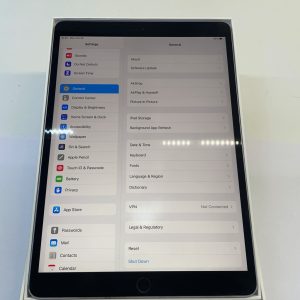آیپد پرو 10.5 اینچی - 64 گیگابایت - wifi 2017 - مشکی - کارکرده