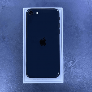 آیفون SE2020ظرفیت 128گیگابایت  - مشکی - کارکرده