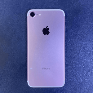 آیفون 7 ظرفیت 128 گیگابایت -روزگلد - کارکرده