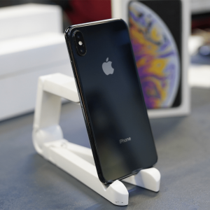 آیفون xs max ظرفیت 256 گیگابایت - مشکی - کارکرده