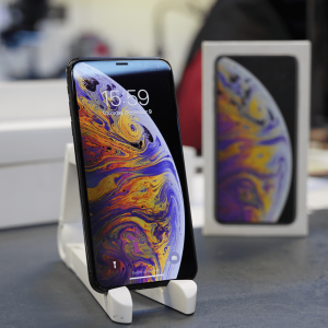 آیفون xs max ظرفیت 256 گیگابایت - مشکی - کارکرده