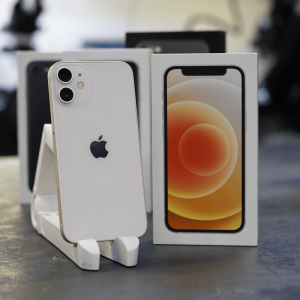 آیفون 12 مینی  ظرفیت 128 گیگابایت - سفید - کارکرده