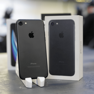 آیفون 7 ظرفیت 128 گیگابایت - مشکی - کارکرده