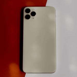 آیفون 11promax  - ظرفیت 64 گیگابایت - سفید  - کارکرده