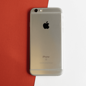 آیفون 6S - ظرفیت 32 گیگابایت - نقره ای  - کارکرده