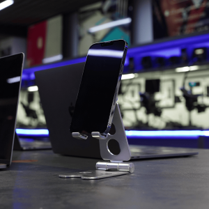 آیفون ۱۳ پرومکس-ظرفیت ۲۵۶ گیگابایت-آبی-کارکرده