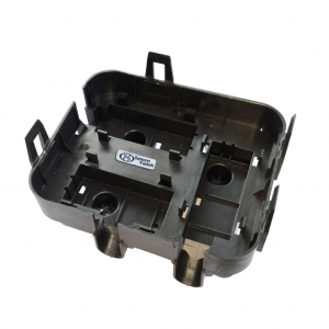 قاب زیرین جعبه فیوز سازه پویش داخل موتور دنا و دنا پلاس