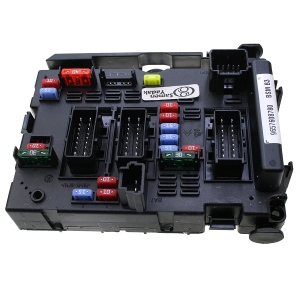 جعبه فیوز داخل موتور 206  (BSM پژو 206 ایساکویی دلفی ) B3