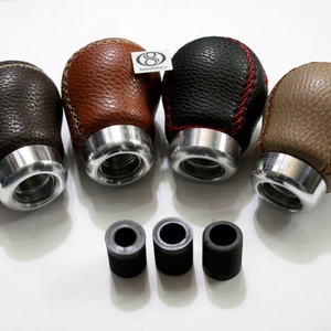 سر دنده مومو