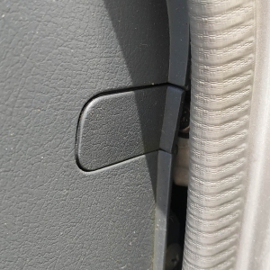 کورکن کنار داشبورد پراید صبا سمت راست