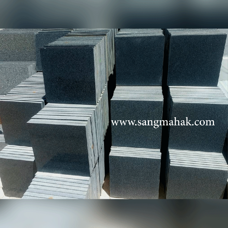 سنگ گرانیت مشکی نطنز برای سنگ دیوار ساختمان