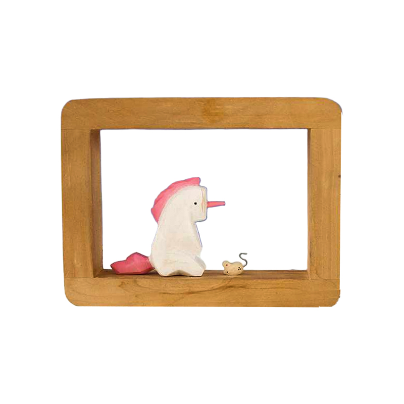 قاب اسب تک شاخ با موش