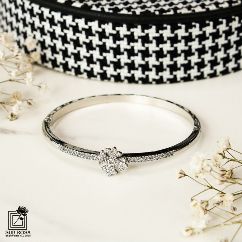 دستبند النگویی سواروسکی المنتس  I-13068