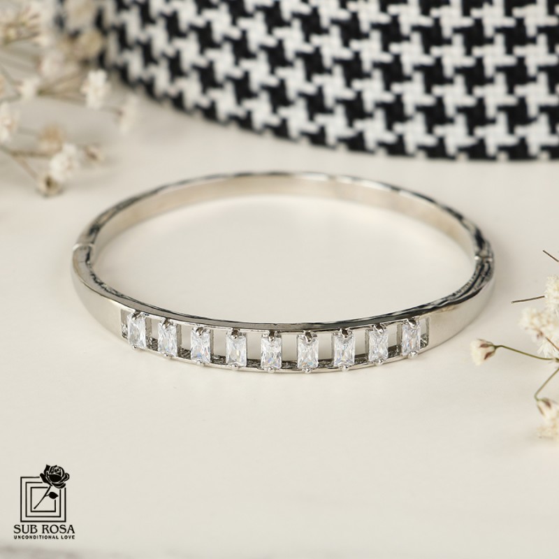 دستبند النگویی سواروسکی المنتس X-13082