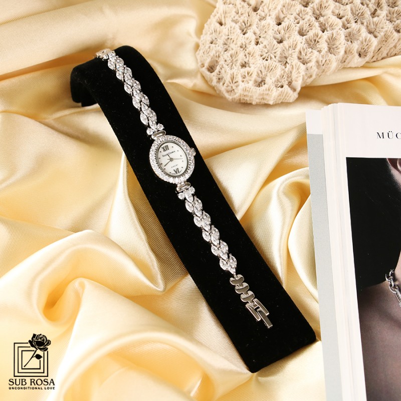 ساعت تمام نقره اورجینال نگین دار 13008