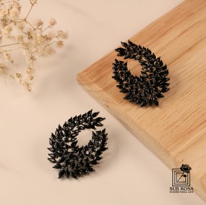 گوشواره سواروسکی المنتس طرح بته جغه 13050