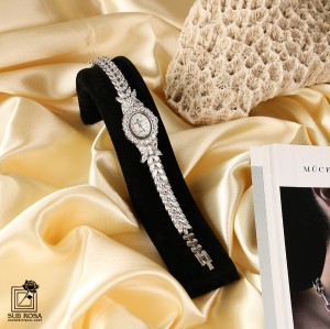 ساعت تمام نقره اورجینال بیضی نگین دار 13010