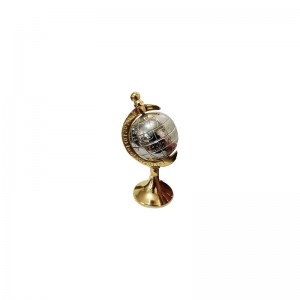 کره زمین برنجی 13747