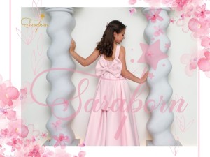 چه لباسی کودکم را زیباتر میکند؟