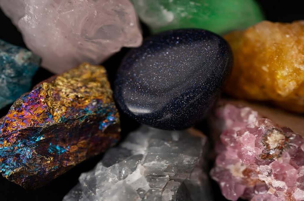 انواع سنگ های قیمتی و معانی آنها