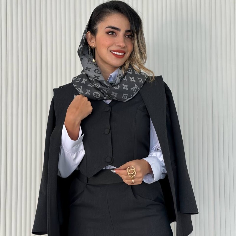 استایل خاص با جلیقه! به سبک استایل نخبگان وپولداران لباس بپوشیم.