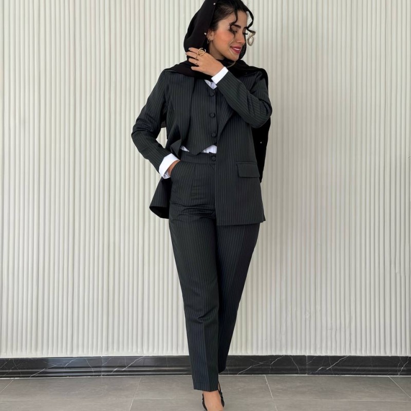 شلوار کلاسیک پارچه‌ای زنانه  سبز فاستونی کد DELBAR