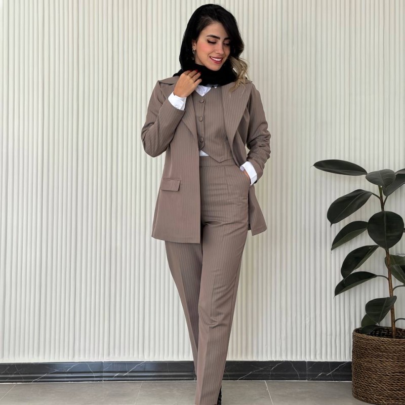 شلوار کلاسیک پارچه‌ای کرمی بژ فاستونی کد NEGAH