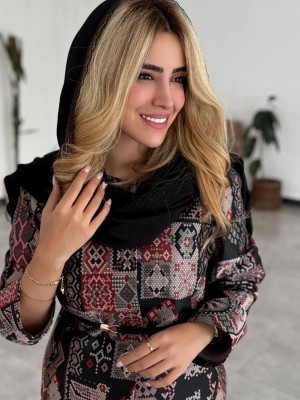 کت پیکسلی زنانه مشکی قرمز