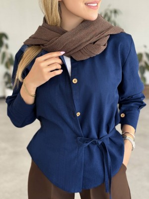 شومیز آبی ایتالیا بغل گره‌ای دگمه چوبی