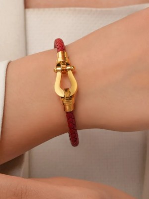 دستبند استیل امگا (Omega) چرم قفل دار کد B002